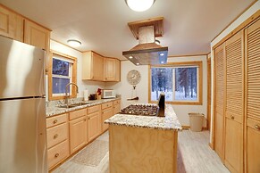 Studio Steps to Kenai River w/ Fire Pit!