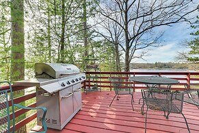 Deck, Grill & Views: Lakefront Cottage in Harrison