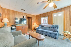 Deck, Grill & Views: Lakefront Cottage in Harrison