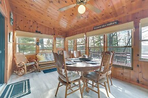 Deck, Grill & Views: Lakefront Cottage in Harrison