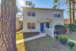 3 Mi to Fsu: Townhome w/ Patio in Tallahassee!