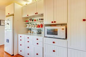 Walkable Home Near Beach & Downtown Fairhope!