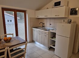 Modern and Bright Fazana Apartment With Balcony and Sea View