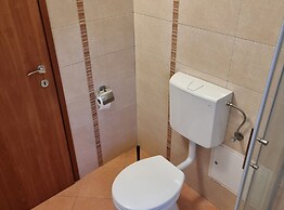 Modern and Bright Fazana Apartment With Balcony and Sea View