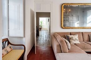 Central Ericeira Apartment With Lift