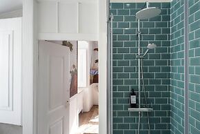 Central Ericeira Apartment With Lift