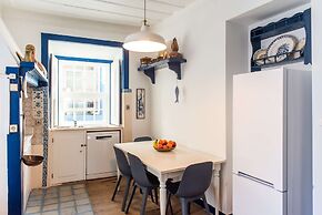 Central Ericeira Apartment With Lift