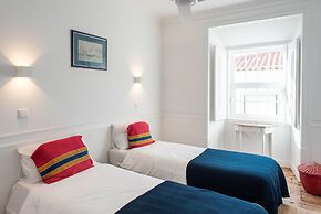 Central Ericeira Apartment With Lift