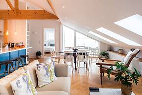 Ocean View Penthouse - Central Ericeira