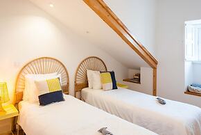 Ocean View Penthouse - Central Ericeira