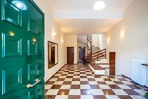 Urban Nest - Loft With Private Rooftop Garden