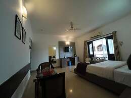 The Mint Resort by WS & GoG