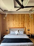 Goroomgo UK Homestay Nainital