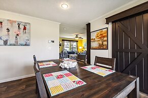 Sunsets & Serenity: Port Clinton Waterfront Stay 3 Bedroom Home