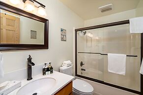 Creekside Condo 3 2 Bedroom Home by Bear Valley Vacation Rentals