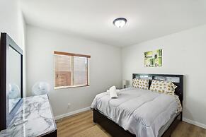 Charming Pet-friendly Getaway In Sunny Beaumont 4 Bedroom Home