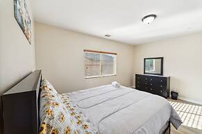 Charming Pet-friendly Getaway In Sunny Beaumont 4 Bedroom Home