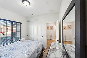 Charming Pet-friendly Getaway In Sunny Beaumont 4 Bedroom Home