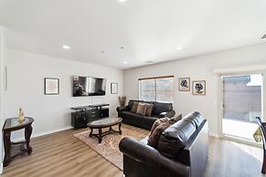 Charming Pet-friendly Getaway In Sunny Beaumont 4 Bedroom Home