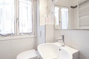 Venice Guggenheim Apt by Wonderful Italy