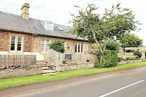 3-bedroom Cottage in Norham Berwick-upon-tweed -log Fire - Dog Friendl
