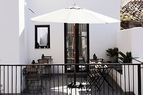 Holiday Lux Boutique Room