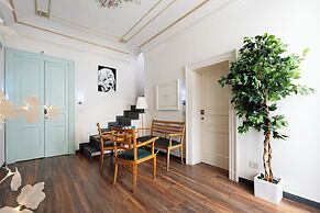 Holiday Lux Boutique Room