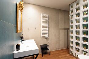 Holiday Lux Boutique Room