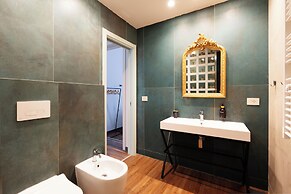 Holiday Lux Boutique Room