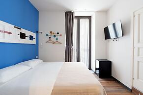 Holiday Lux Boutique Room