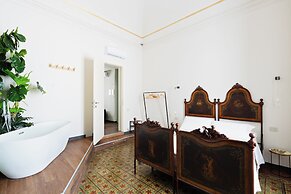 Holiday Lux Boutique Room