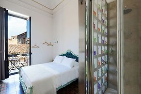 Holiday Lux Boutique Room