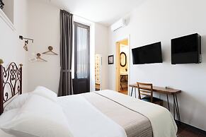 Holiday Lux Boutique Room