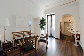 Holiday Lux Boutique Room