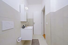 YCH Delightful flat near San Giovanni