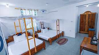 Tuna Nungwi Beach Bungalow