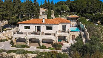 Villa Lithos in Paxi
