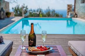 Villa Lithos in Paxi