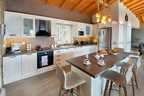 Villa Lithos in Paxi