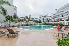 Excelente Cobertura Jurerê com Jacuzzi