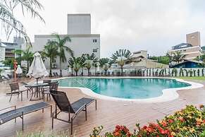 Excelente Cobertura Jurerê com Jacuzzi