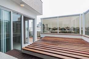 Excelente Cobertura Jurerê com Jacuzzi