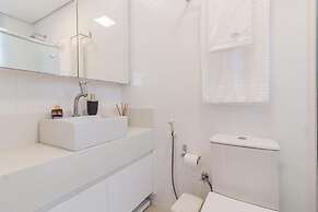 Excelente Cobertura Jurerê com Jacuzzi