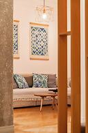 Historic 2BR Oasis in Kolonaki