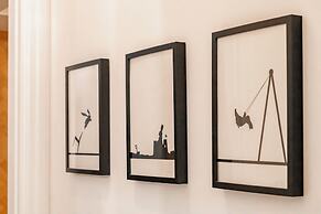 Historic 2BR Oasis in Kolonaki