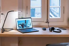 Historic 2BR Oasis in Kolonaki