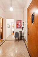 Historic 2BR Oasis in Kolonaki