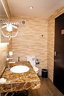 Viveka Hotel Colombo