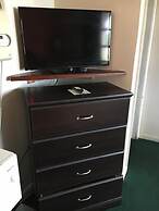 NASSAU HOLIDAY MOTEL