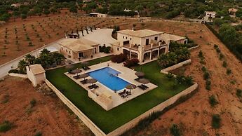 Son Sampoli Suites Adults Only by MHR